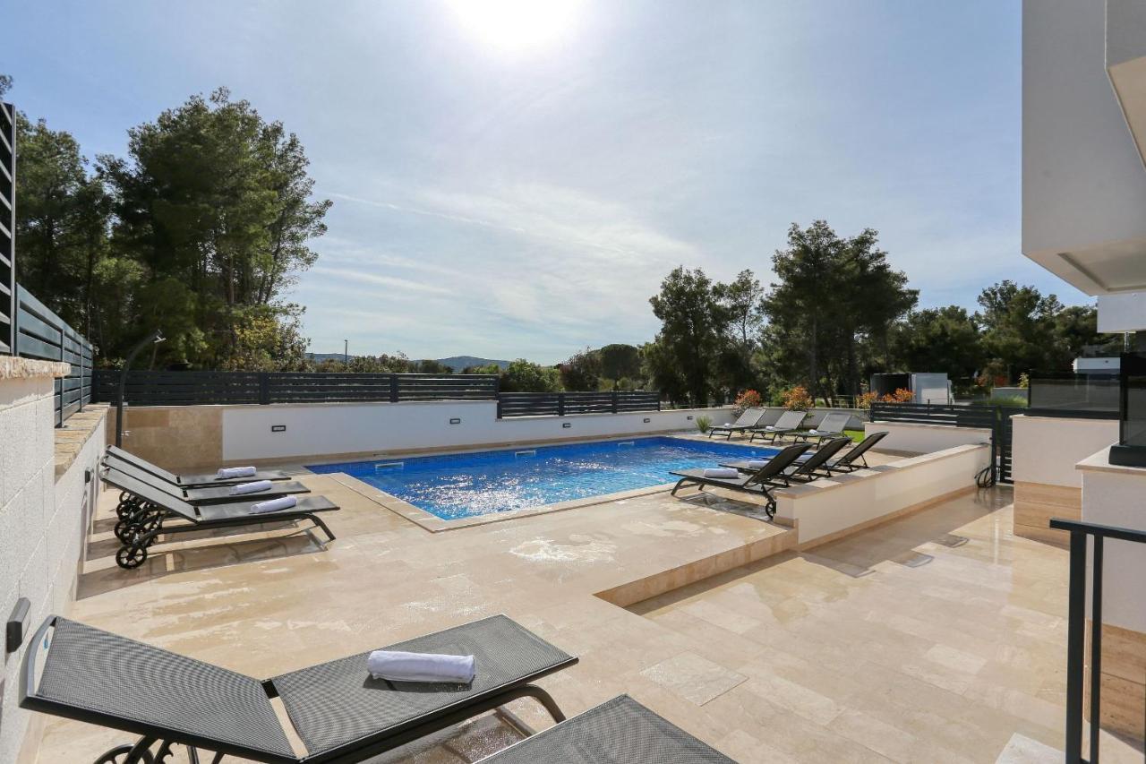 Villa Ankora 2 With Heated Pool Biograd Na Moru Exterior foto