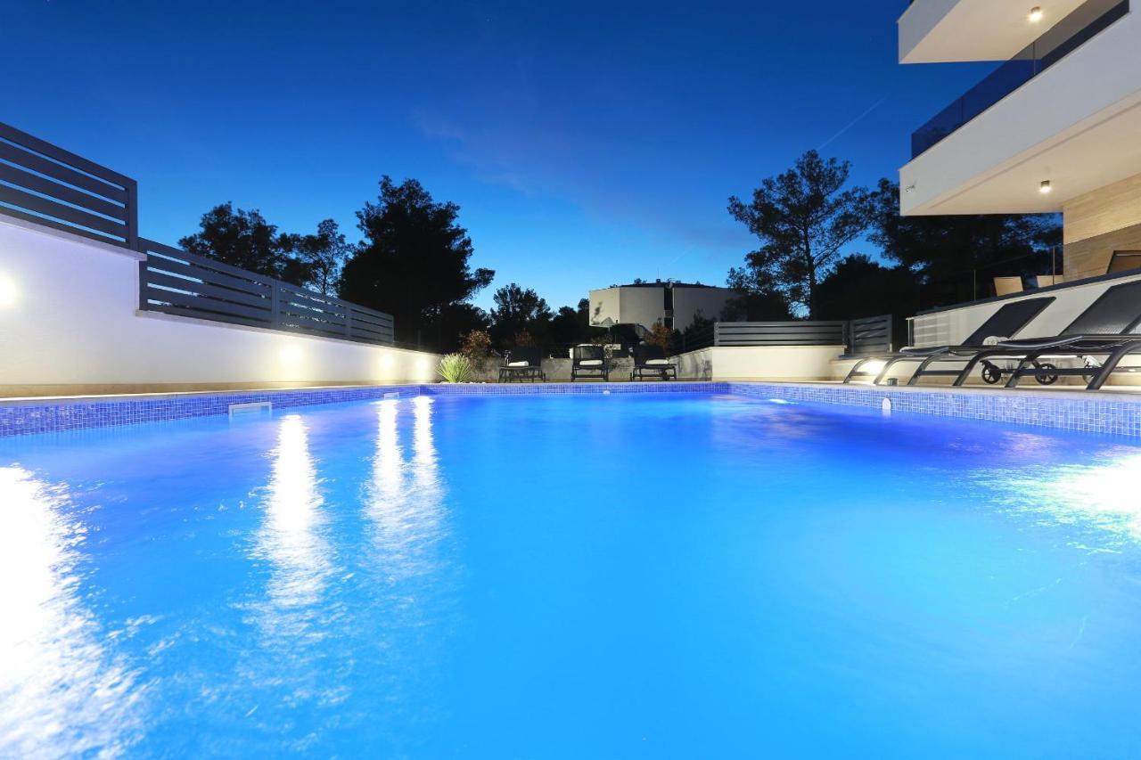 Villa Ankora 2 With Heated Pool Biograd Na Moru Exterior foto