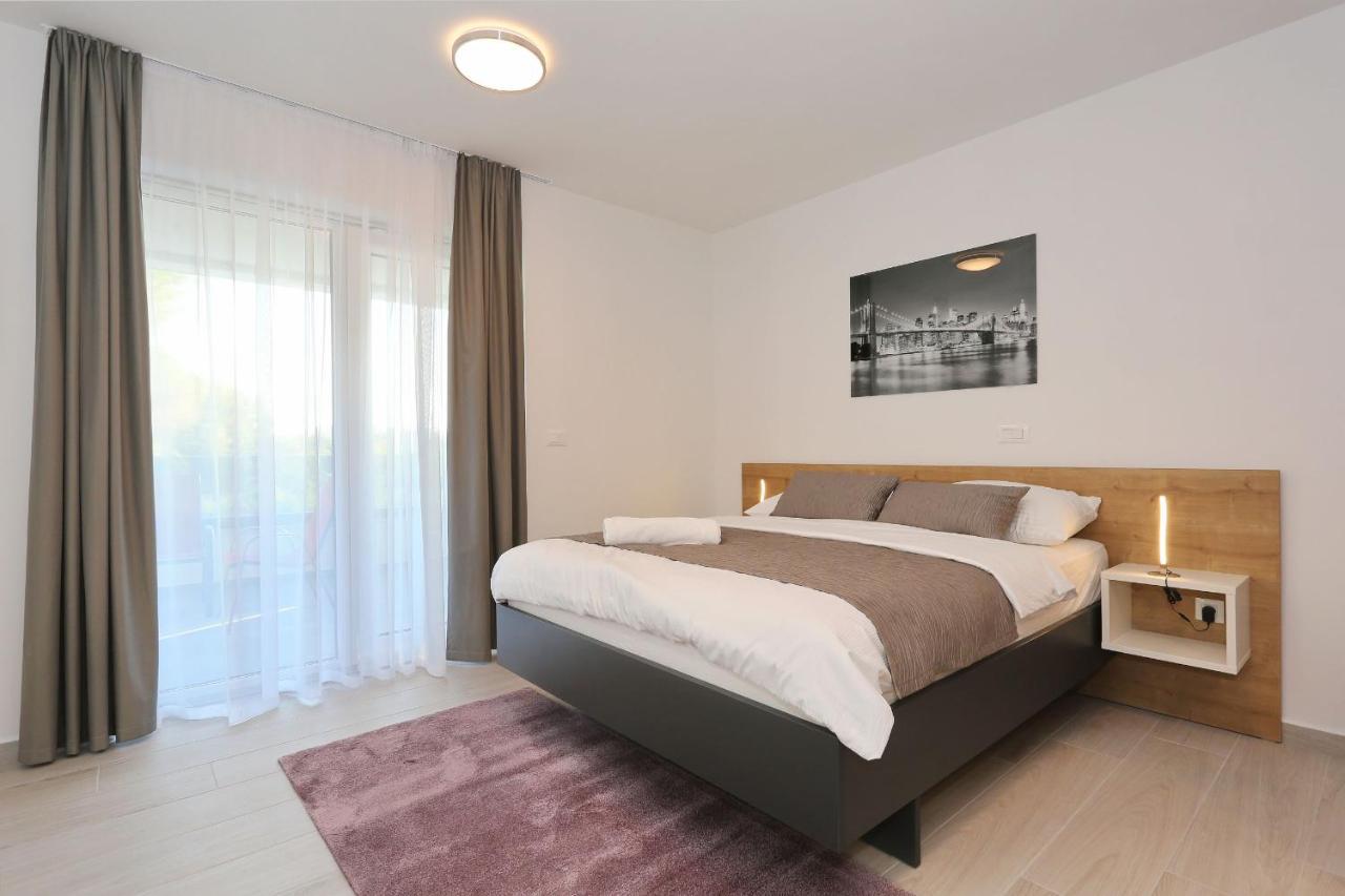 Villa Ankora 2 With Heated Pool Biograd Na Moru Exterior foto